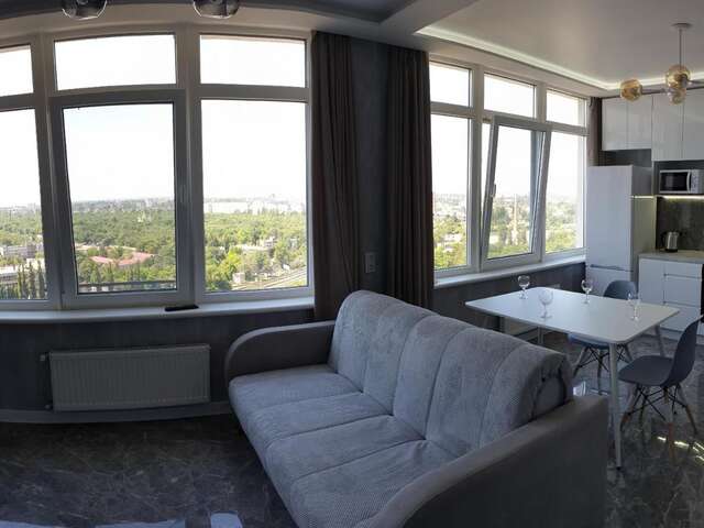 Апартаменты Сozy 704 Sunrise Apartments on the 22nd floor in the center Одесса-6