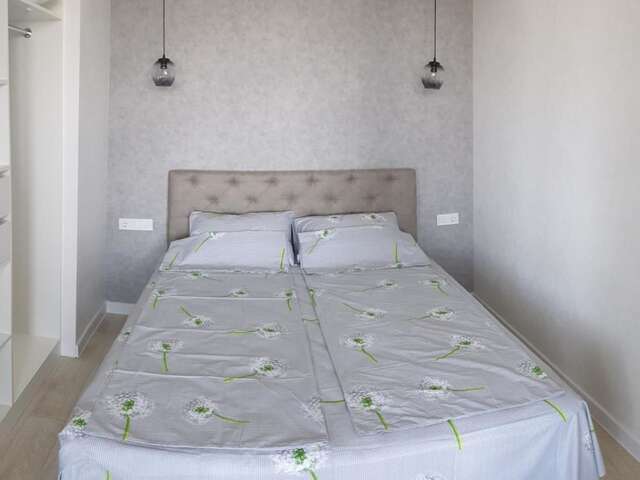 Апартаменты Сozy 704 Sunrise Apartments on the 22nd floor in the center Одесса-9